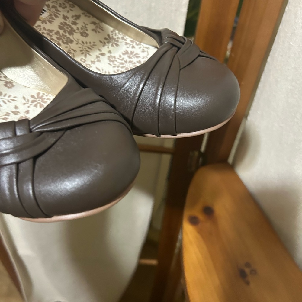 👠American Eagle wedges - Picture 2 of 5